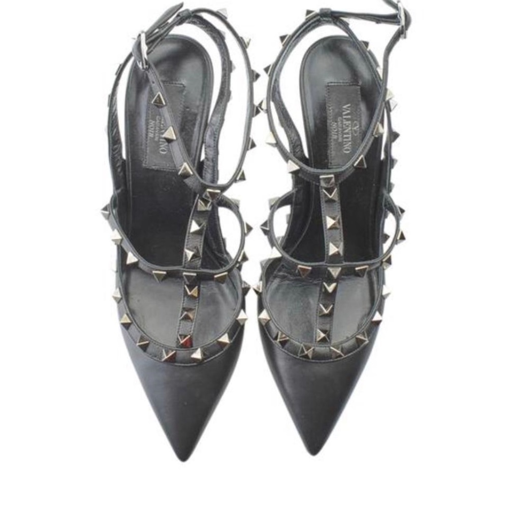 Valentino  Black Rockstud Leather Pumps size 39